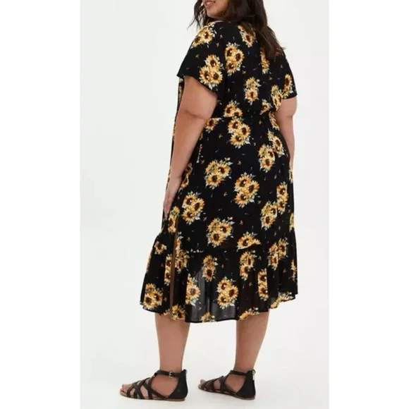 Torrid 5 crepe front tie kimono sunflower pattern - Picture 3 of 4